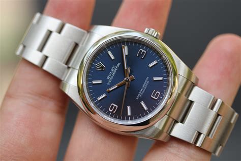 blue dial explorer